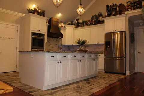 Kitchen - 1360 Vanest Rd, Ridge Spring, SC 29129 photo 5 of 7
