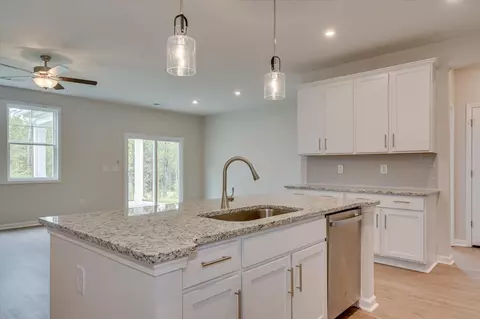Kitchen - 411 Chickadee Way, Harlem, GA 30814 photo 3 of 4