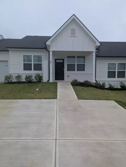 687 Quartz Ln, Graniteville, SC 29829