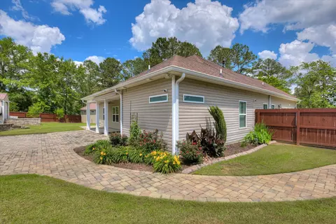 Exterior - 537 Pleasant Spring Ct, Aiken, SC 29805 photo 6 of 17