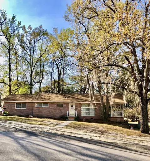 14 Robin Rd, Barnwell, SC 29812