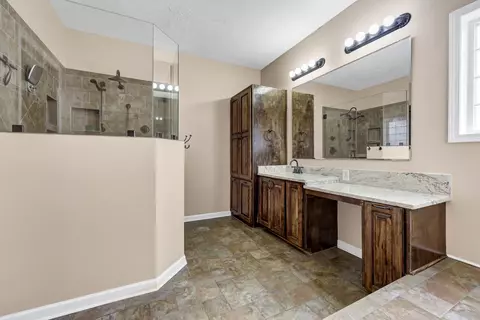 Bath - 138 Coldstream Rd, Salley, SC 29137 photo 2 of 6
