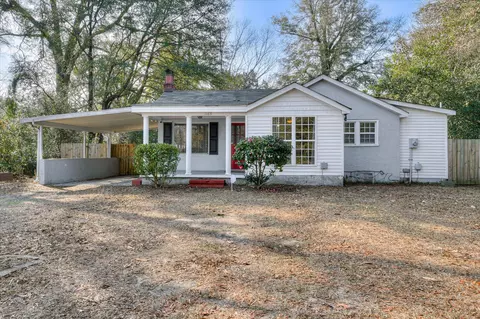 1163 Pickens St NW, Aiken, SC 29801