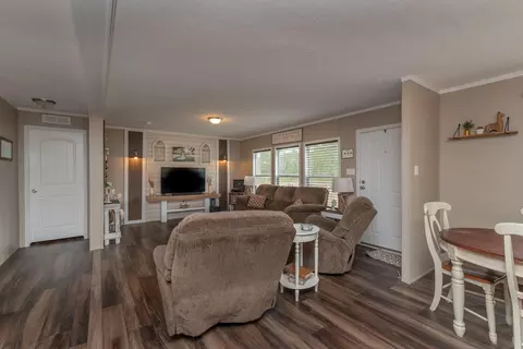 327 Autrey Ln, Windsor, SC 29856 photo 7