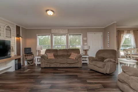 327 Autrey Ln, Windsor, SC 29856 photo 9