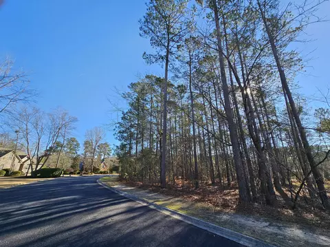 5211 Charnwood Forest Cir, Aiken, SC 29803