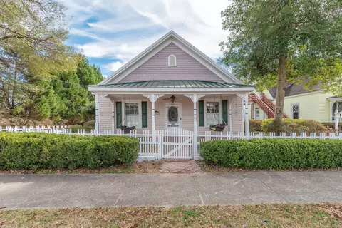 446 Laurens St NW, Aiken, SC 29801