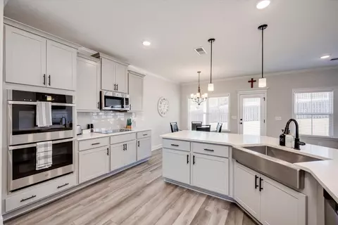 Kitchen - 3560 Hilltop Trl, Evans, GA 30809 photo 2 of 4