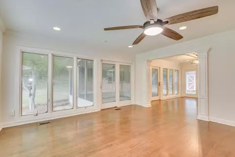 Living - 913 Shadow Dr, Aiken, SC 29801 photo 11 of 14