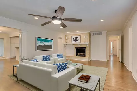 Living - 913 Shadow Dr, Aiken, SC 29801 photo 7 of 14