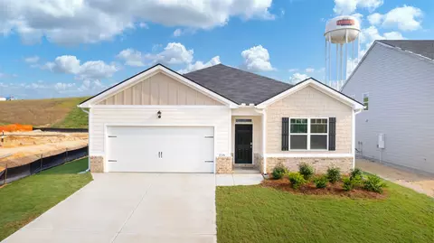 2231 Chromite Dr, Graniteville, SC 29829