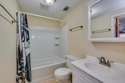 Bath - 2150 Cadden Rd, Augusta, GA 30906 photo 3 of 3