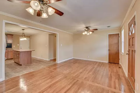 Living - 2150 Cadden Rd, Augusta, GA 30906 photo 4 of 8
