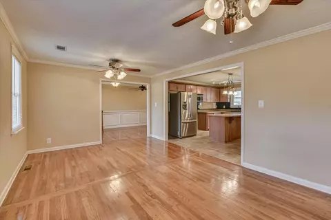Living - 2150 Cadden Rd, Augusta, GA 30906 photo 3 of 8