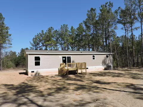 800 White Pond Rd, Williston, SC 29853
