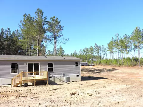 818 White Pond Rd, Williston, SC 29853 photo 3