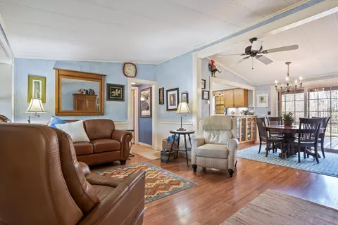 158 N Windsor Rd, Windsor, SC 29856 photo 4