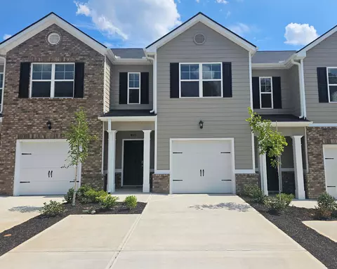 992 Quaint Parish Cir, Graniteville, SC 29829