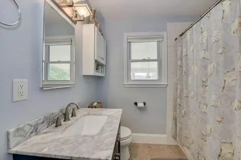 Bath - 219 Lafayette Dr, Augusta, GA 30909 photo 1 of 2