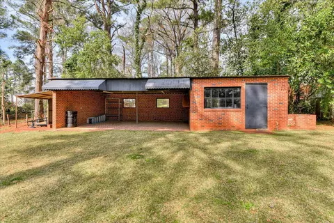 Exterior - 219 Lafayette Dr, Augusta, GA 30909 photo 6 of 9