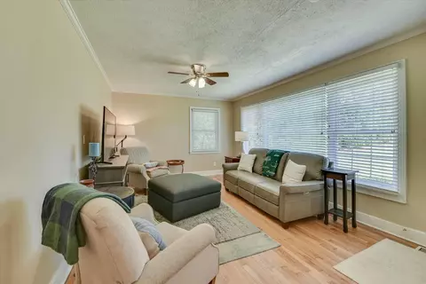 Living - 219 Lafayette Dr, Augusta, GA 30909 photo 2 of 5