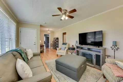 Living - 219 Lafayette Dr, Augusta, GA 30909 photo 4 of 5