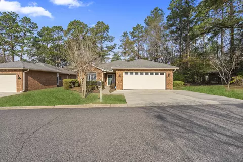 606 Landing Dr, Aiken, SC 29801