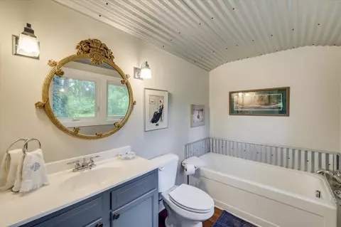 Bath - 407 N Windsor Rd, Windsor, SC 29856 photo 2 of 2