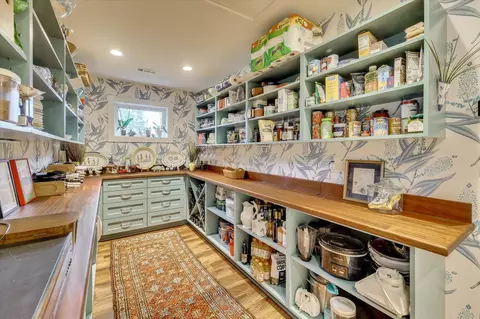 Kitchen - 407 N Windsor Rd, Windsor, SC 29856 photo 3 of 5