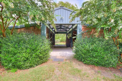 Exterior - 407 N Windsor Rd, Windsor, SC 29856 photo 7 of 9