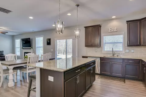 Kitchen - 1063 Prides Xing, Aiken, SC 29801 photo 2 of 4