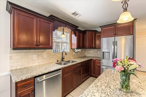 Kitchen - 5170 Windmill Place Pl, Evans, GA 30809 photo 3 of 4