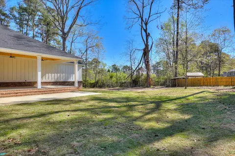 Exterior - 208 Warren Rd, Augusta, GA 30907 photo 9 of 12
