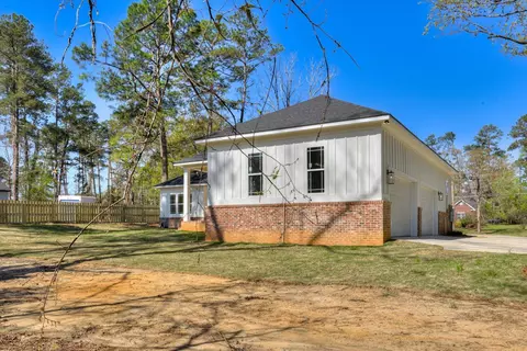 Exterior - 208 Warren Rd, Augusta, GA 30907 photo 11 of 12