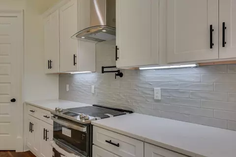 Kitchen - 208 Warren Rd, Augusta, GA 30907 photo 5 of 5