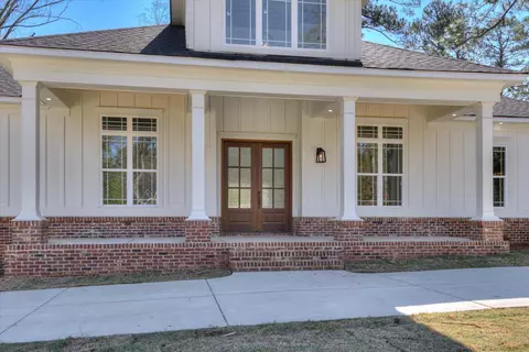 Exterior - 208 Warren Rd, Augusta, GA 30907 photo 5 of 12