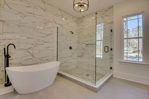 Bath - 208 Warren Rd, Augusta, GA 30907 photo 3 of 6