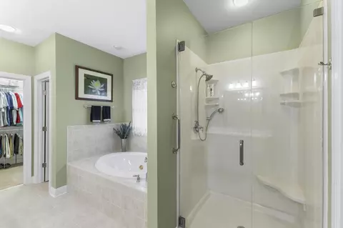 Bath - 374 Devonshire Dr, Aiken, SC 29803 photo 3 of 7
