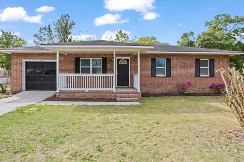 61 Cherry St, Barnwell, SC 29812