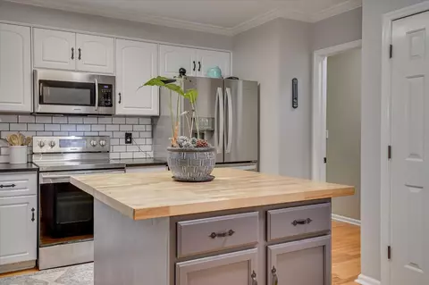 Kitchen - 4108 Eagle Nest Dr #0, Evans, GA 30809 photo 7 of 7
