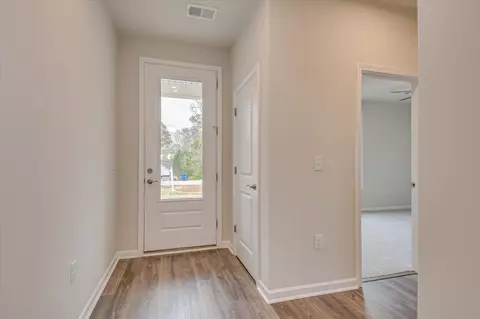 4279 Hartshorn Cir, Aiken, SC 29803 photo 7