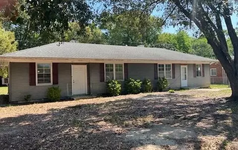 140 Apple St, Barnwell, SC 29812
