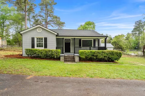 19 Randall St, Graniteville, SC 29829