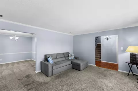 Living - 4562 Glenda Ln, Evans, GA 30809 photo 2 of 5