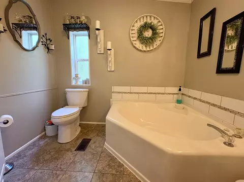 301 Green Hills Dr, Gilbert, SC 29054 photo 23