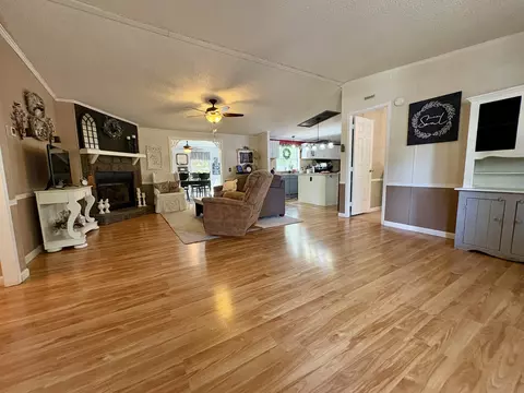301 Green Hills Dr, Gilbert, SC 29054 photo 4