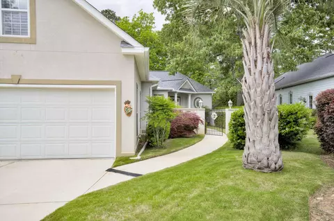 142 Hunters Run Dr, Aiken, SC 29803