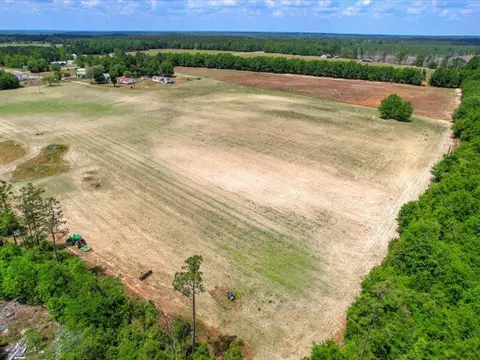 127 Tinker Creek Rd, Williston, SC 29853 photo 2