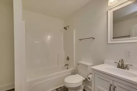 Bath - 272 Shetland Dr, Jackson, SC 29831 photo 3 of 4