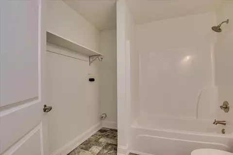 Bath - 272 Shetland Dr, Jackson, SC 29831 photo 4 of 4